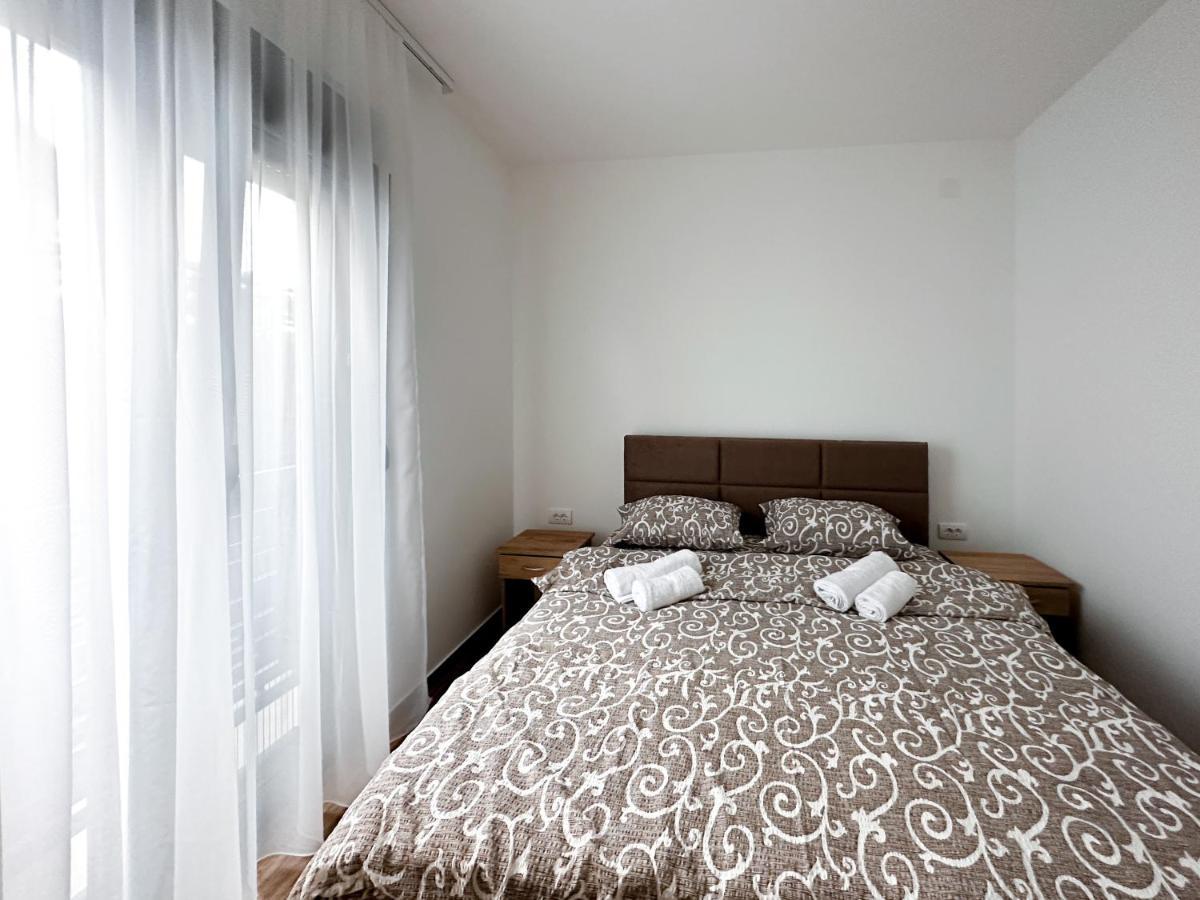 Kiko Apartmani Lux Zrenjanin Exterior foto